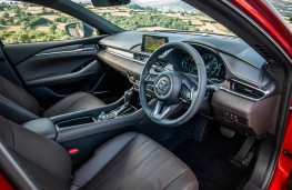 Mazda6, front seats